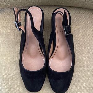 Vionic sling back heels